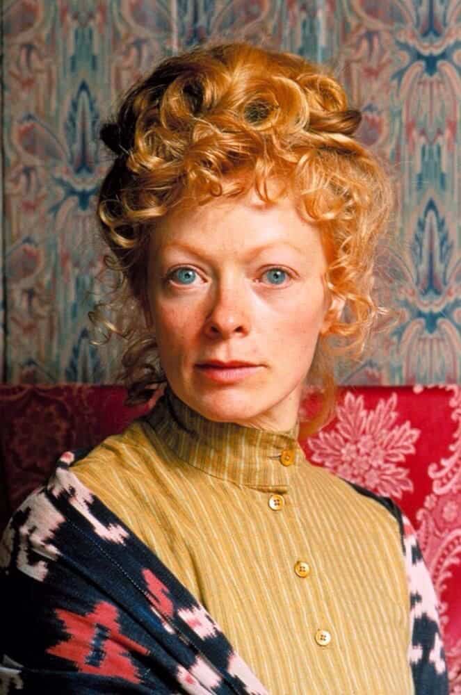Frances Fisher as Strawberry Alice
